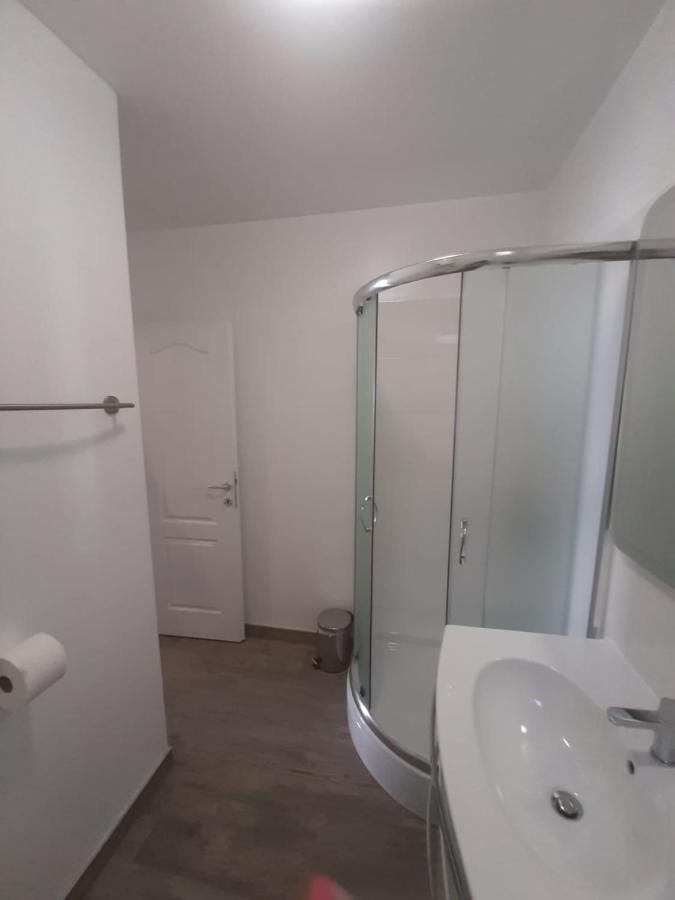 Apartments Mate Бол Екстер'єр фото